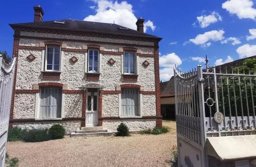 Fontaine-Sous-Jouy House | La ferme aux Hirondelles, proche Giverny