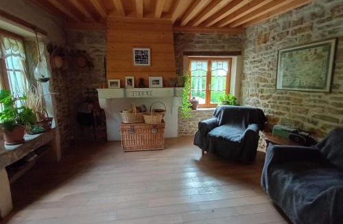 Ambronay House | La Ferme Biscot Charme et Nature à 45 minutes de Lyon