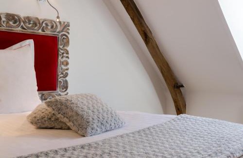 Lompret Hotel | La Ferme Blanche, The Originals Relais