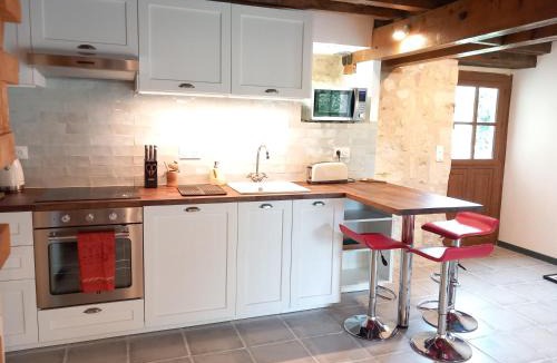 Saint-Germain-Du-Puch House | La Ferme - Château Le Noble