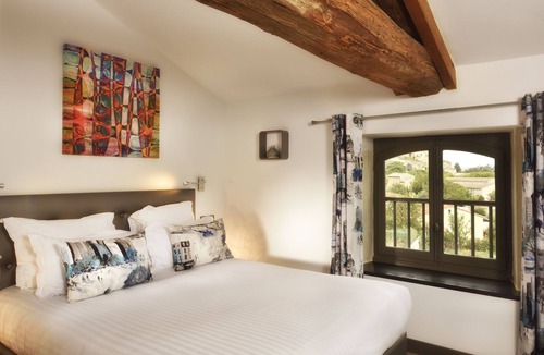 Grignan Hotel | La Ferme Chapouton - Teritoria