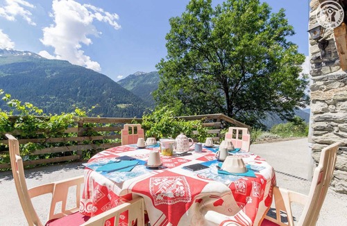 Montvalezan House | LA Ferme D'aurelie - Leonie