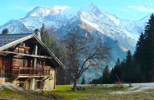 Saint-Nicolas-de-Veroce Ski Chalet | La ferme des ours