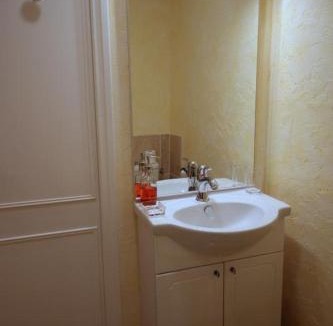 Saint-Vitte-sur-Briance Bed & Breakfast | La ferme de lapeyrousse