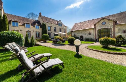 Saint Symphorien le Chateau Bed & Breakfast | La Ferme de Bouchemont