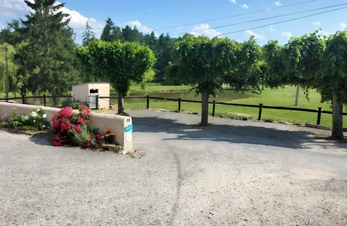 Chatillon-sur-Indre Bed & Breakfast | La Ferme Des Bigornes - Cheval Guest Room with Shared Terrace, Garden & Wi-Fi