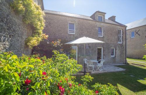 Longues-sur-Mer House | LA FERME DE LONGUES maisons spécialisées pour les familles avec jeunes enfants
