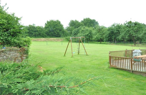 Montaigu-les-Bois Bed & Breakfast | La Ferme de Montaigu