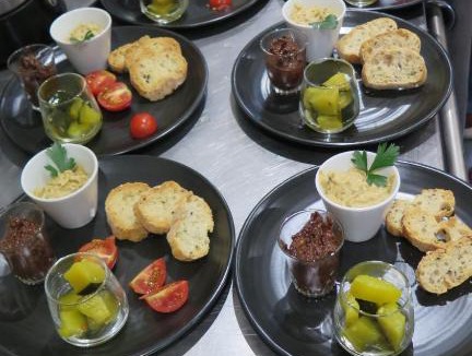 Le Dorat Bed & Breakfast | La Ferme de Pomereix