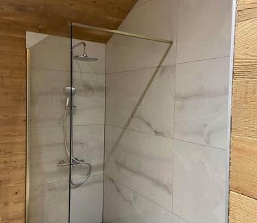 Rochesson Apartment | La Ferme de Rochesson, Jacuzzis & Piscine commune