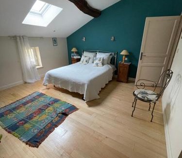 Saint-Antoine House | LA FERME DE VILLENEUVE