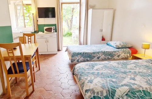 Ormoy-la-Riviere Apartment | La Ferme des Acacias