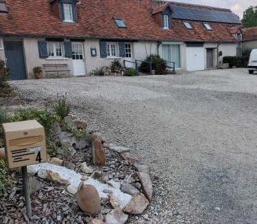 Chatillon-sur-Indre House | la ferme des bigornes