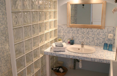 Sainghin-en-Weppes Bed & Breakfast | La Ferme Des Buis