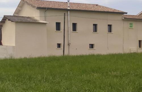 Reventin-Vaugris Bed & Breakfast | La Ferme des Cerisiers