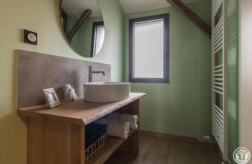 Rieucaze Bed & Breakfast | La Ferme des Hautins - Chambres -d'Hôtes