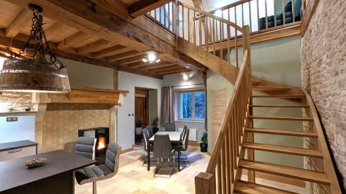 Beire-le-Chatel Bed & Breakfast | La Ferme du Château