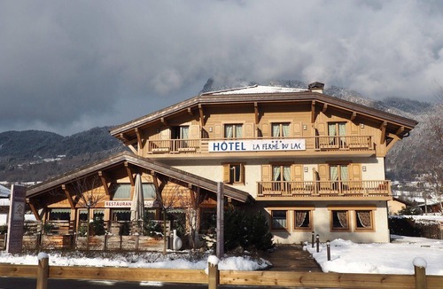 Thyez Hotel | La Ferme du Lac