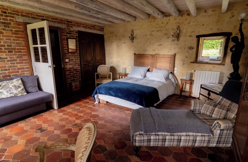 La Genevraie House | La Ferme du Pré Martin guest room