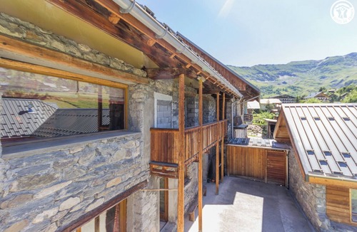 Albiez-le-Vieux House | LA Ferme DU Soleil - Duplex