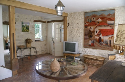 Moret-sur-Loing House | La Ferme de Montmartre in a Medieval Village