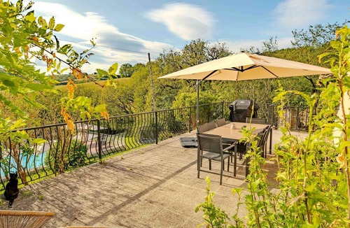 Puycalvel Apartment | La Ferme, Gîtes for 8 people