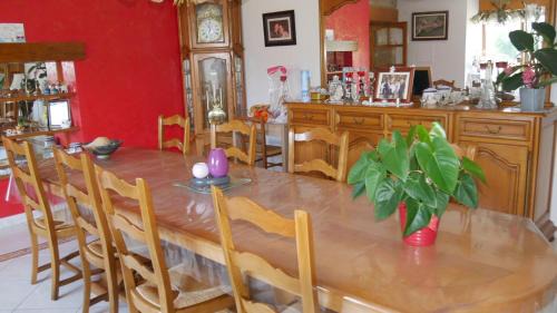 Plouzelambre Bed & Breakfast | La ferme Guibel