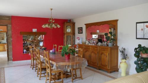 Plouzelambre Bed & Breakfast | La ferme Guibel