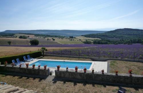 Vacheres House | La Ferme l'Etang