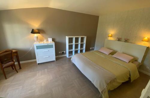 Pissy-Poville House | La Ferrière