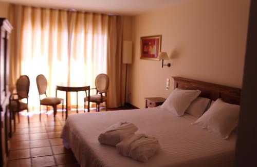 Vandellos Hotel | La Figuerola Hotel & Restaurant