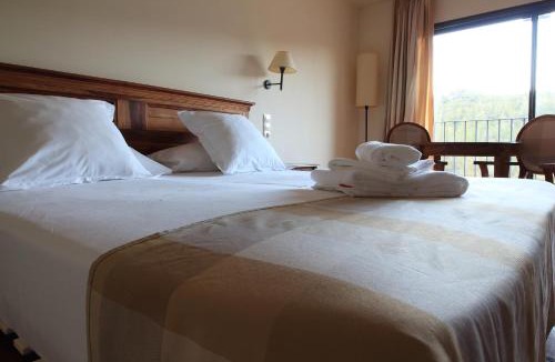 Vandellos Hotel | La Figuerola Hotel & Restaurant
