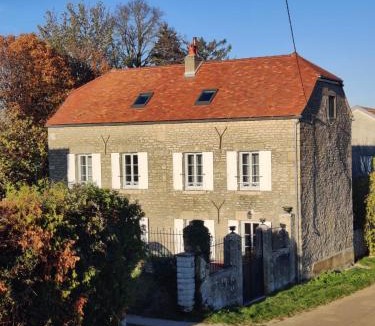 Flavigny-sur-Ozerain Bed & Breakfast | La Flavignienne