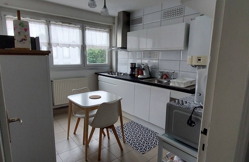 Brequerecque Apartment | "La Fleur d'Opale", 2 bedrooms, sleeps 4, 5-minute walk from station, 15-minute walk from Nausicaa