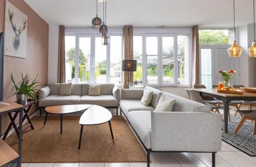 Paimpont House | La Fleur de Vie - Maison avec piscine et jacuzzi