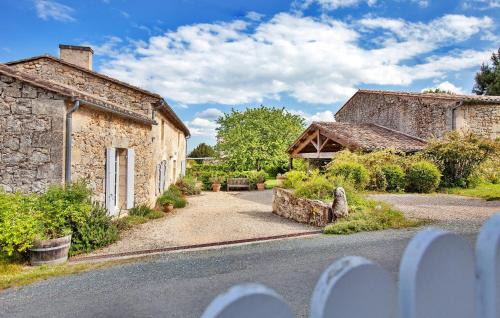 Saint-Cibard House | La Fleur Godard