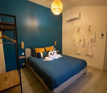 Sublaines House | La Folie Romantique, Avec Spa