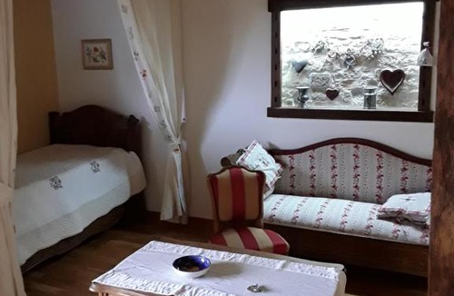 Chevigney-les-Vercel Bed & Breakfast | la fontaine aux oiseaux