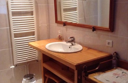 Chevigney-les-Vercel Bed & Breakfast | la fontaine aux oiseaux