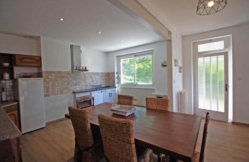 Saint-Mathieu House | La fontaine