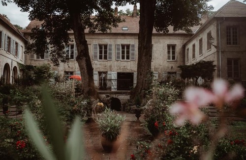 La Ferte-Milon Bed & Breakfast | La Fontaine Racine - Chambres d'hôtes