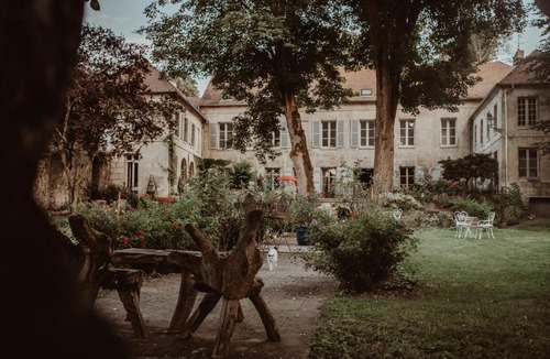 La Ferte-Milon Bed & Breakfast | La Fontaine Racine - Chambres d'hôtes