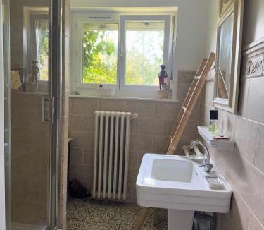 Saint-Etienne-au-Mont Bed & Breakfast | La Forestière du Château