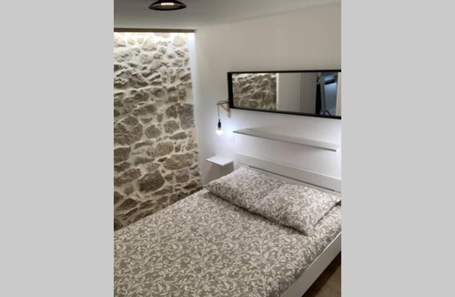 Les Chatelliers-Chateaumur House | La Forge de La Roussière