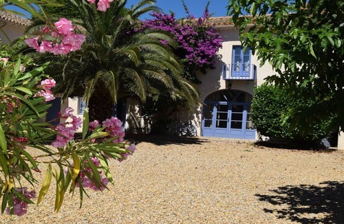 Nizas Villa | La Forge, 2 bedroom charming vineyard villa at Domaine Saint Ferreol