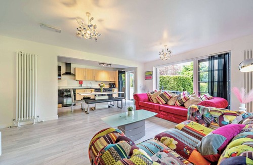 Tillicoultry Cabin | La Fortuna Lodges