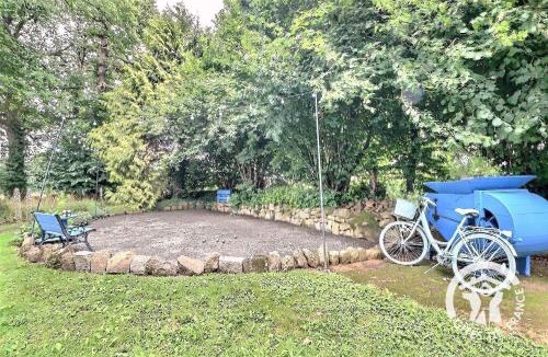 Saint-Georges-de-Reintembault Bed & Breakfast | La bremande