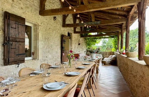 Sainte-Colombe-de-Villeneuve House | Large house with swimming pool and green park