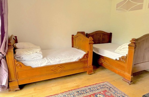 Sainte-Scolasse-sur-Sarthe Cottage | La Maison d'Émile