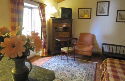 Saint-Martin-de-Londres Bed & Breakfast | La Frandomière